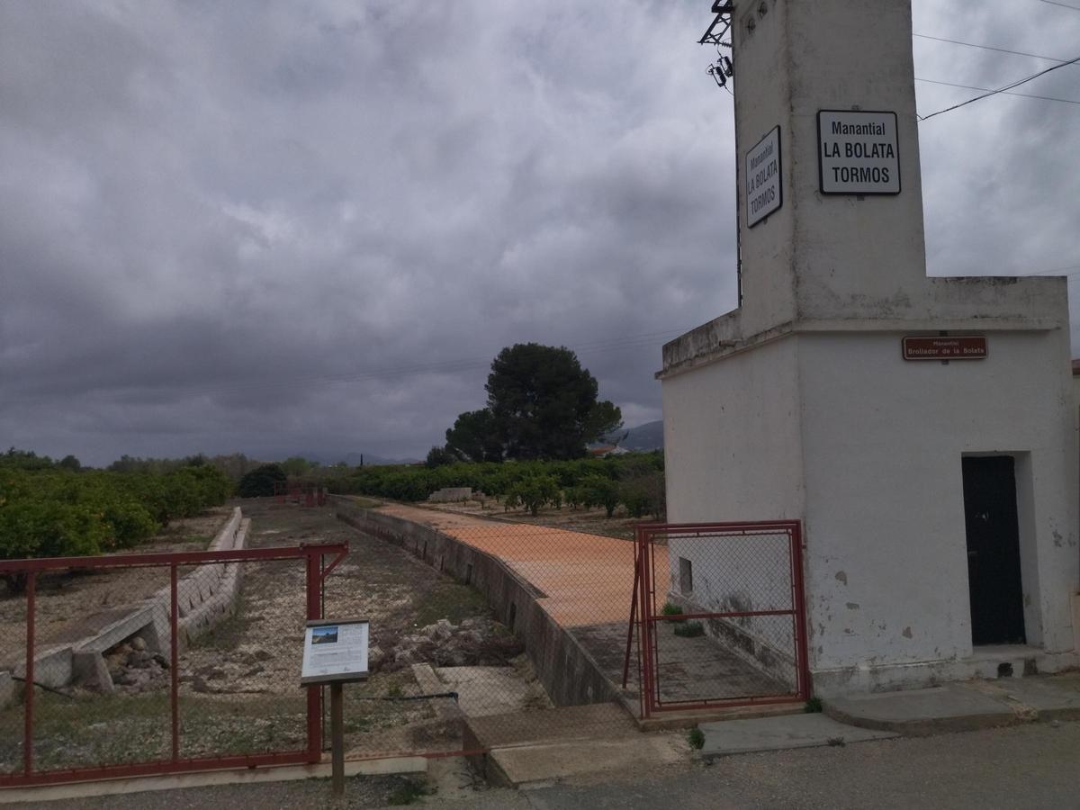 foto sobre Tormos