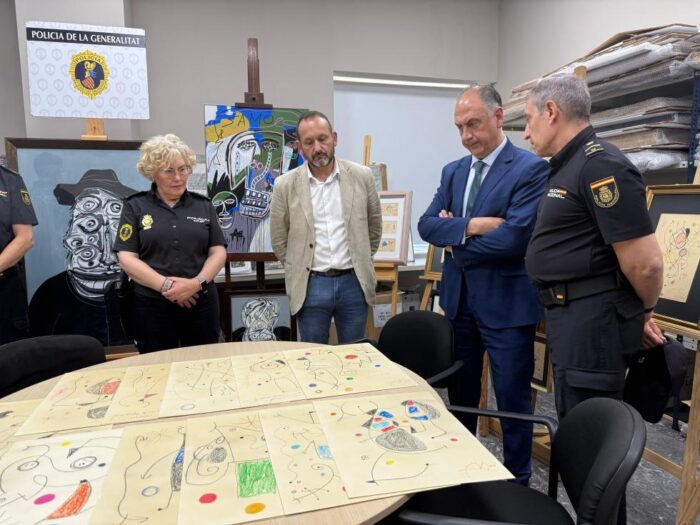 La Policía de la Generalitat culmina una investigación con la intervención de 39 obras falsificadas de los artistas internacionales Saura, Miró y Basquiat