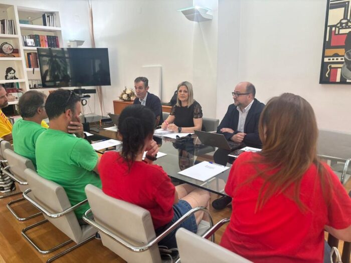 Education convoca una nueva mesa de negociación este domingo por la tarde