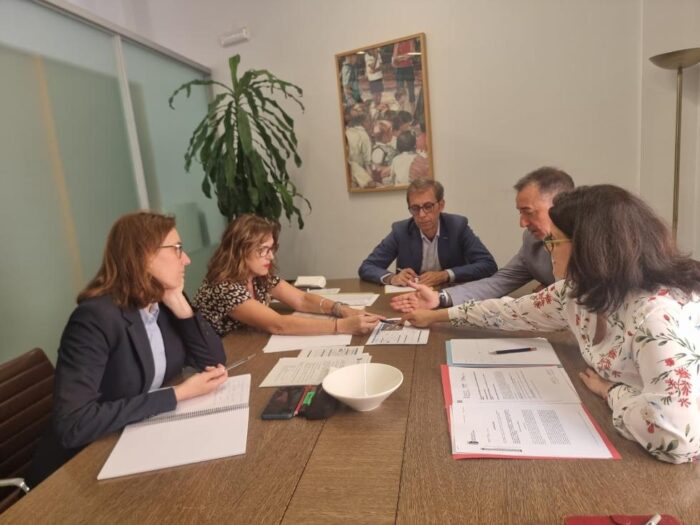 La Generalitat acuerda con Riba-roja de Túria la construcción de 36 viviendas protegidas industrializadas en el marco del Plan Vive Dana