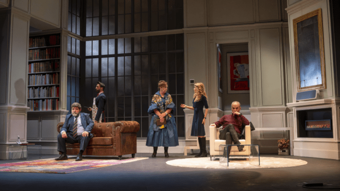 El Teatre Principal de Castelló ofrece el espectáculo familiar ‘Copiar’, de la compañía Animal Religion, y ‘La ratonera’, el clásico de Agatha Christie