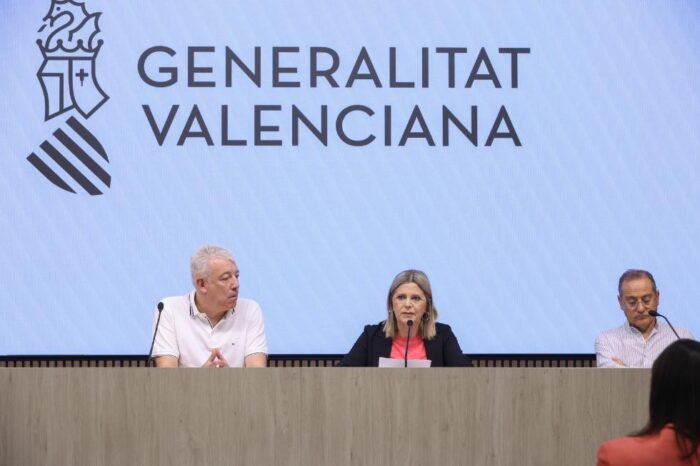 Educación sigue dispuesta a dialogar pero exige que se respeten los derechos de los alumnos y acaben las coacciones a docentes que no quieren hacer huelga