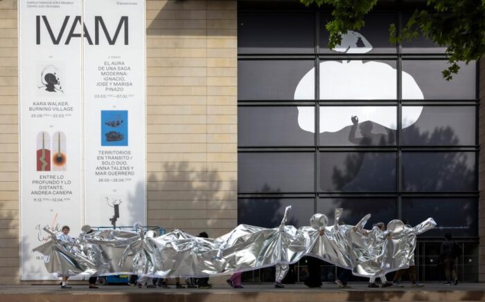 El IVAM clausura su programa ‘De todas las colinas llegaban gritos’ con una jornada alrededor del eclipse del 12 de agosto