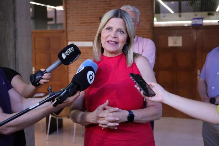 Education desbloquea puntos clave de la negociación como la mejora de infraestructuras educativas, la simplificación burocrática y las ratios en las aulas