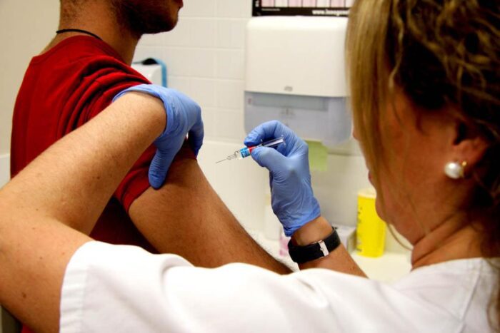 Health consolida la red autonómica de Centros de Vacunación Internacional tras atender a cerca de 19.000 viajeros en 2025