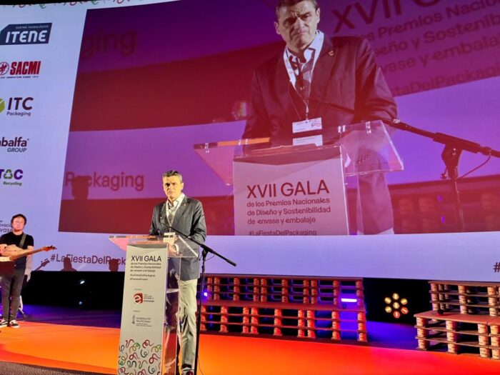 El Consell respalda al sector del envase y embalaje y resalta su contribución al empleo de calidad y a la transición sostenible