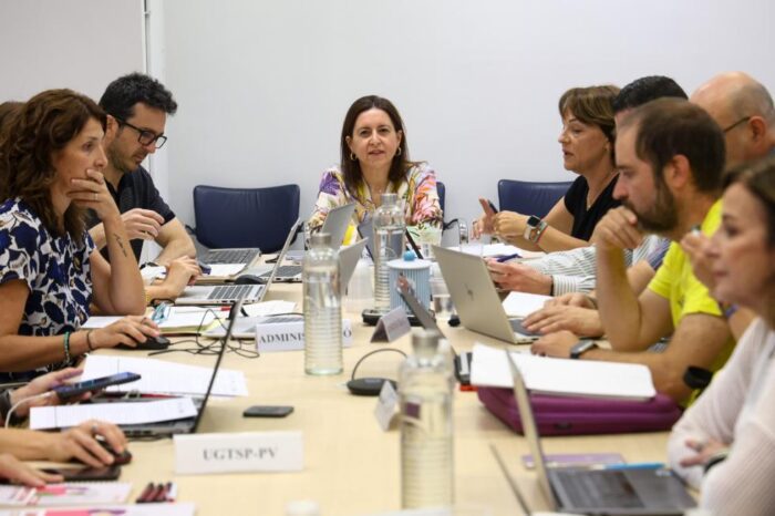 La Conselleria de Education adapta la distribución de 1.239 puestos docentes para reforzar la inclusión en los centros públicos