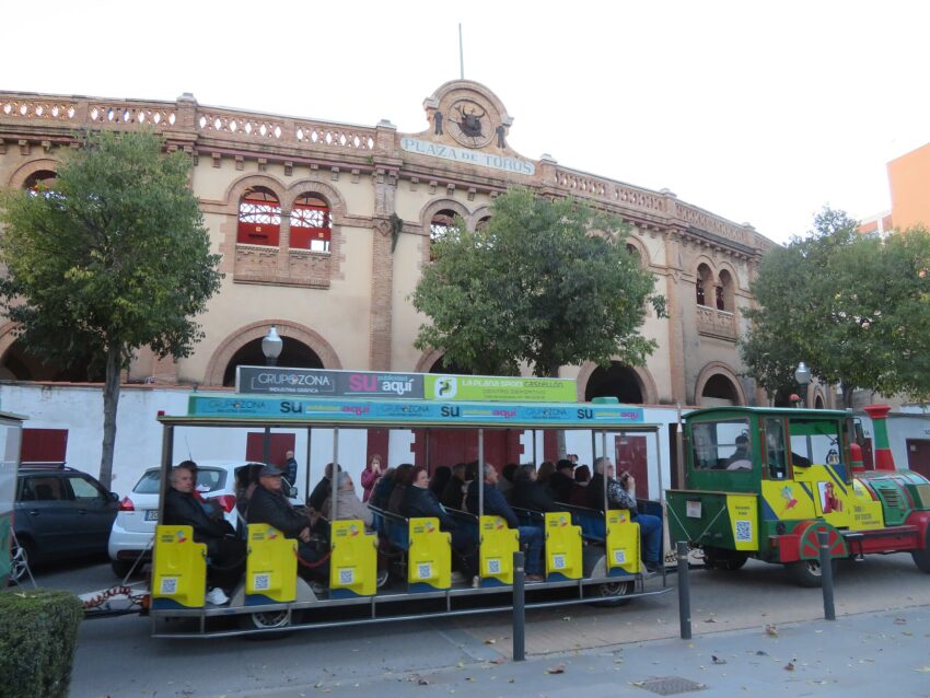 File:"Trenet turístico" (Castellón de la Plana), 2025.jpg