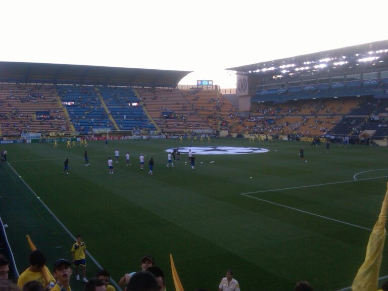 File:El Madrigal Stadium 01.jpg