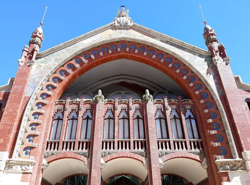 File:Mercat-de-Colón Valencia.jpg
